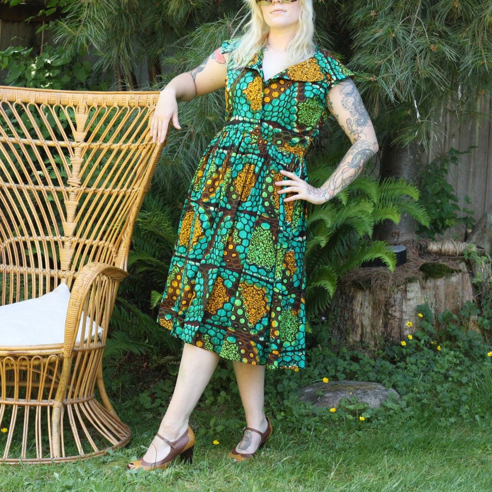 70's Handmade Large Collared geometric Patterned Dress